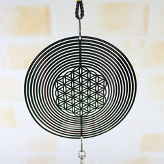 Zimmer/Garten-Deko-3D Metall hängende Spinner Windspiel mit Spiralschwanzball